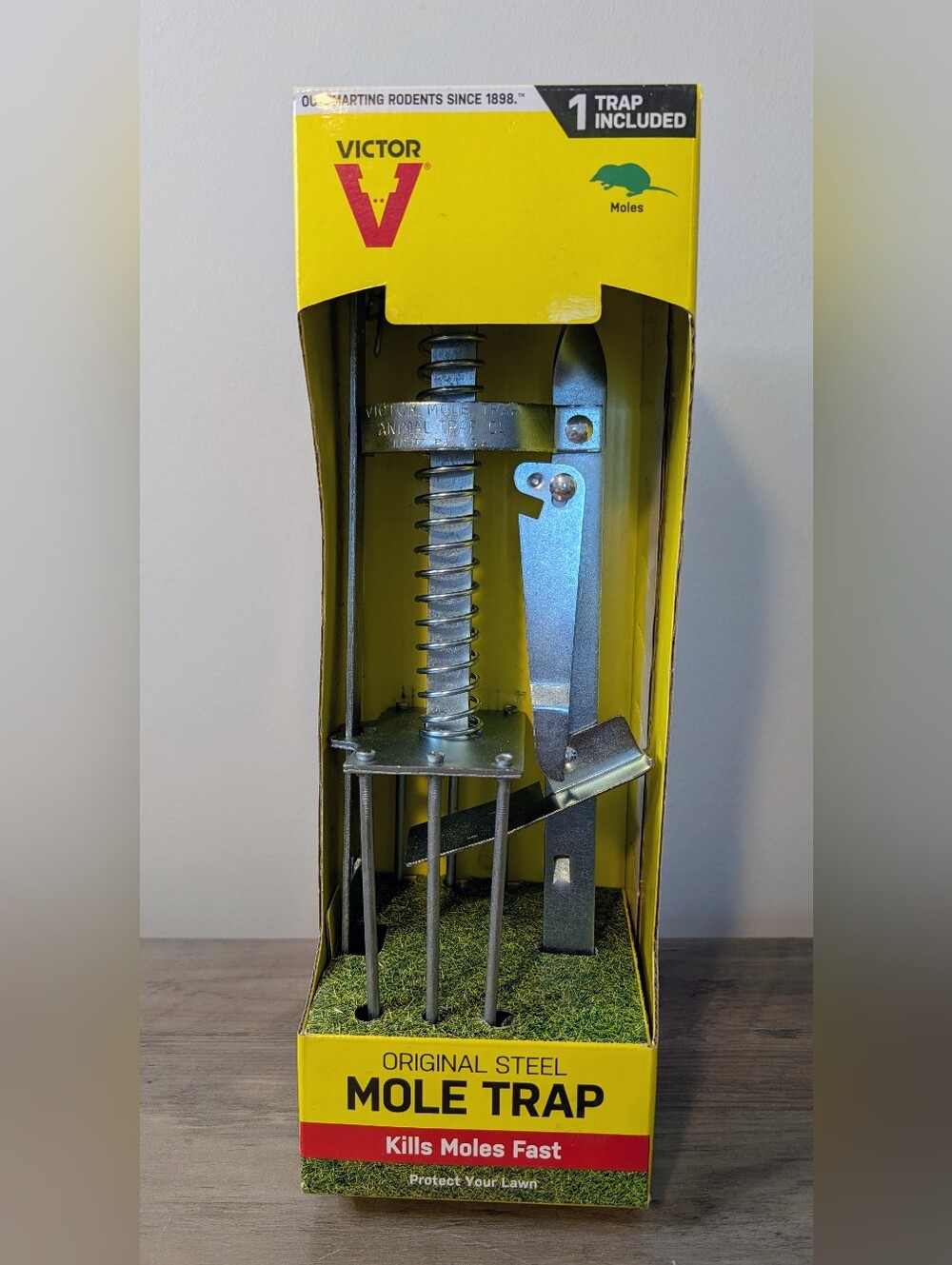 New VICTOR Original Steel Mole Trap Spring Spike Plunger Style 6 Arm Garden pest